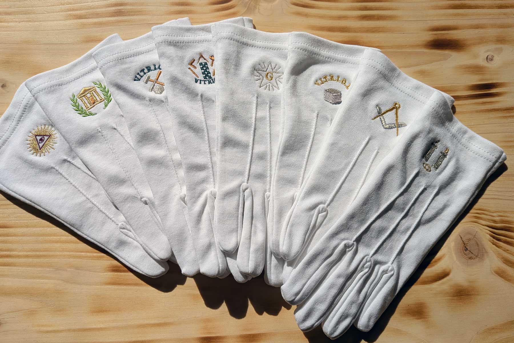 Le Symbolisme des Gants Maçonniques
